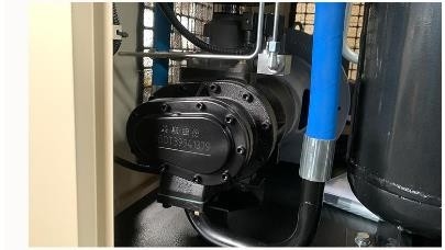 14L 11kw Portable Screw Air Compressor 3 Phase Air Cooling Driect Driven