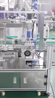 Fully automatic vertical positioning round bottle labeling machine CH-302 wine bottle glass bottle taper bottle adhesive labeling machine